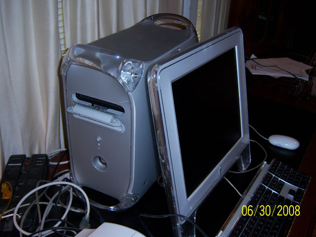 dual 1 GHz PPC G4 Apple PowerMac G4 with 17 inch LCD display